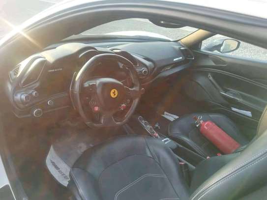 Ferrari 488 GT 2017 image 3