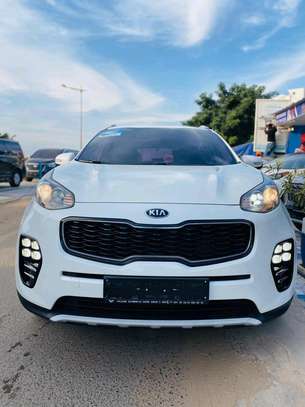 Kia sportage 2018 image 2