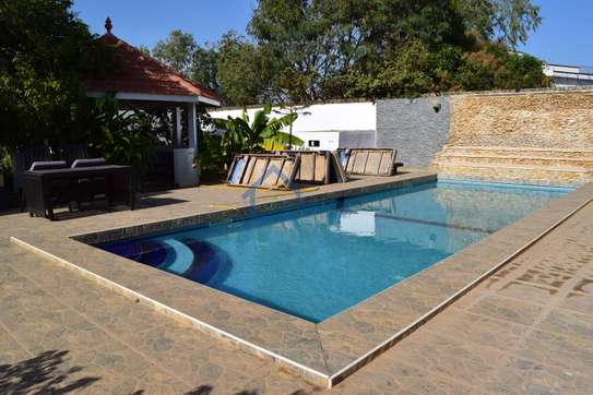 Sublime villa meublée et moderne à louer à Ngaparou image 3