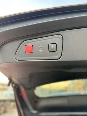 Peugeot 3008 image 1