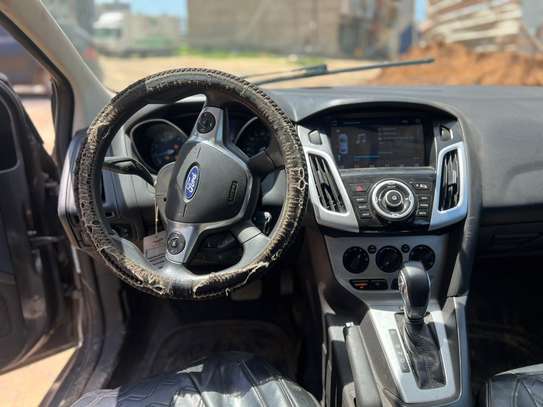 Ford focus  année 2014 image 12