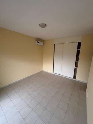 Villa F+1 situé à Sipres Mermoz image 5