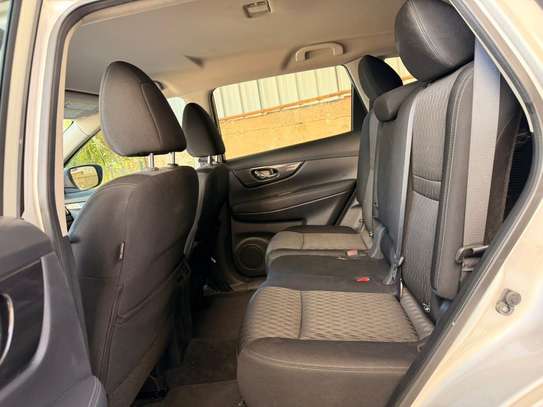 Nissan rogue image 10