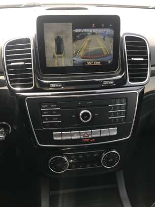 Mercedes Benz GLE 350 image 9