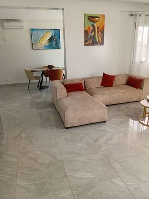 Bel appartement meublé spacieux à louer au Point e image 2