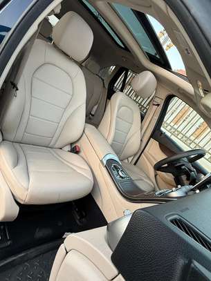 MERCEDES BENZ GLC 300 AMG EDITION image 12