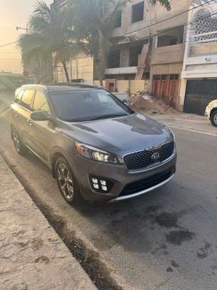 2016 kia sorento SX fully loaded image 4