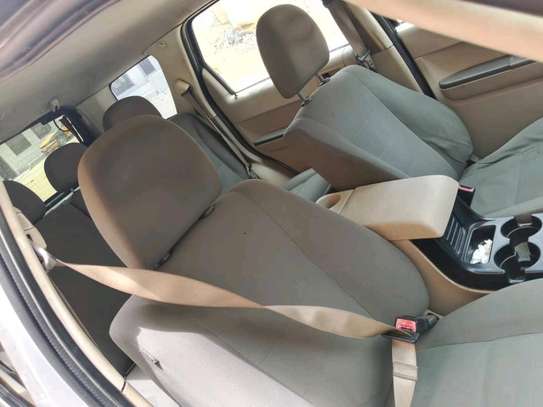 Ford Escape 2012 image 10