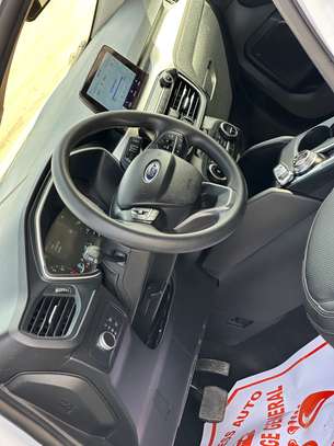 FORD ESCAPE SE image 13