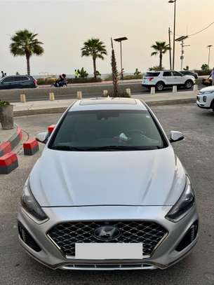 Location Hyundai Sonata Sport 2018 Full option image 2