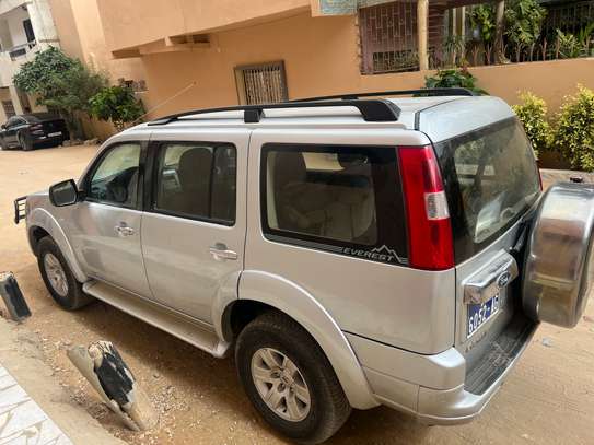 Ford Everest 4X4 à louer image 6