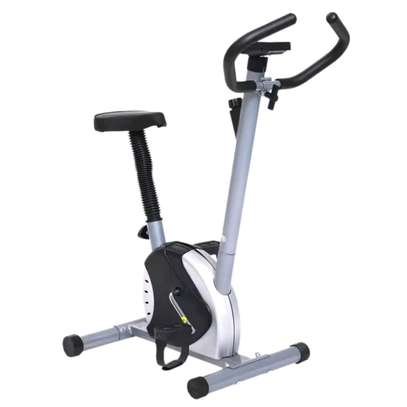 Vélo d’Appartement Compact – Idéal pour Fitness à Domicile image 2