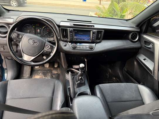 Toyota Rav 4 image 11