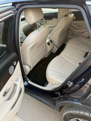 MERCEDES BENZ GLC 300 AMG EDITION image 8