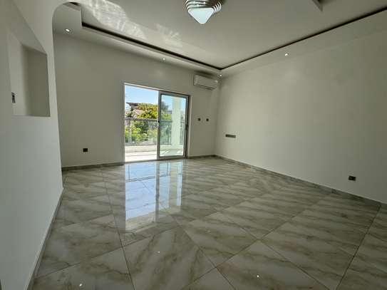 Penthouss à louer aux Almadie de 3 chambres image 9