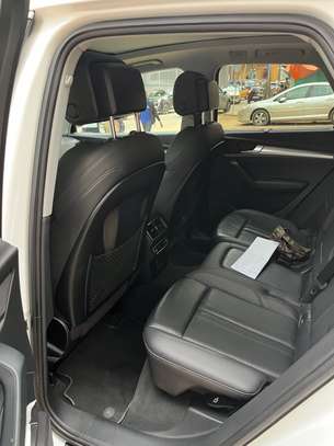 AUDI Q5 TFSI QUATTRO 2018 image 9
