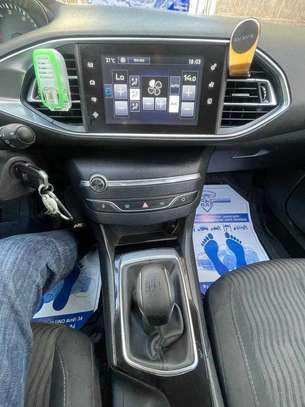 Peugeot 308  2016 image 3