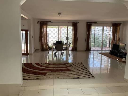 Villa à louer Almadies image 2