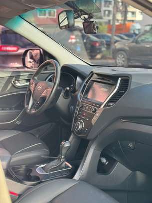 Hyundai SantaFe 2017 image 9