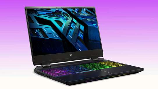 Gamer Acer Predator Helios 300 image 6