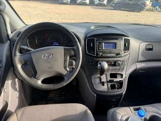 HYUNDAI STAREX 2017 image 7