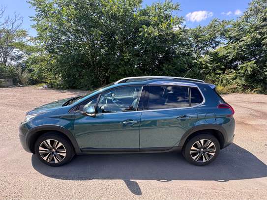 Peugeot 2008 image 4