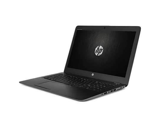HP Zbook 15 g3 i7 16ram Noir + souris offerte image 1