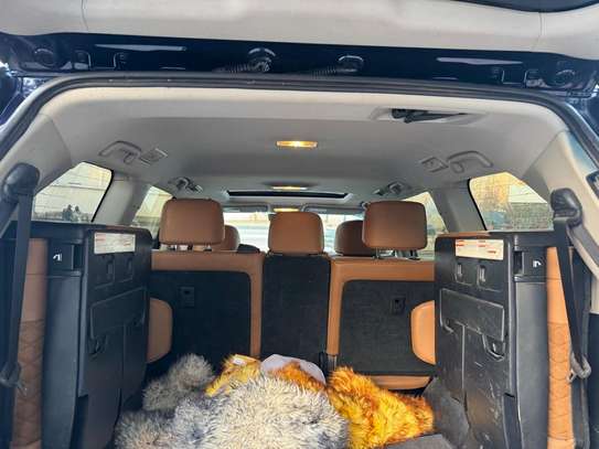 TOYOTA LAND CRUISER V6 2021 image 10