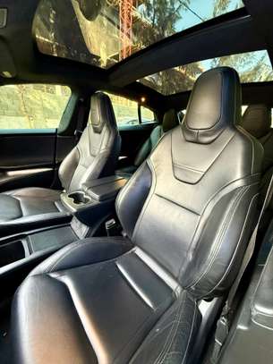 Tesla model s image 14