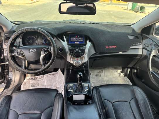 HYUNDAI GRANDEUR image 8