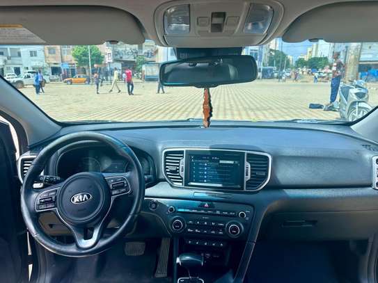 Kia Sportage limited image 9