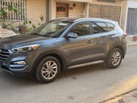 Hyundai Tucson 2.0 image 4