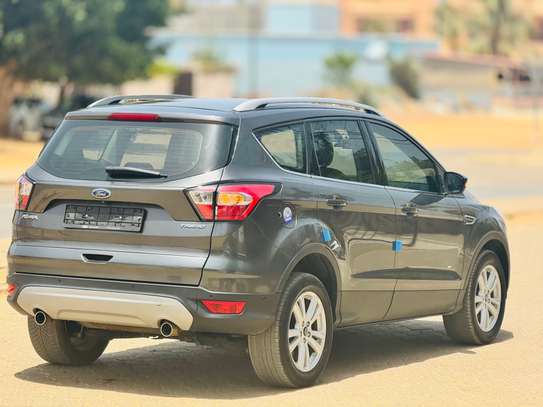 FORD KUGA - Venant image 3
