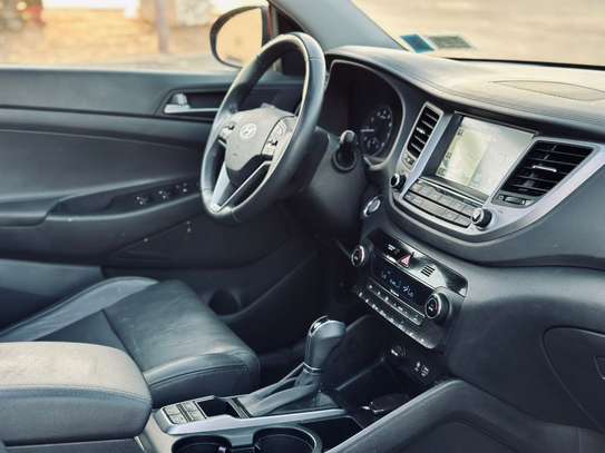 Hyundai Tucson 2017 limited image 8
