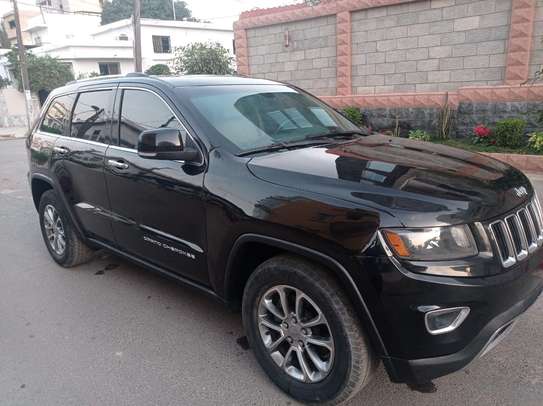 Jeep grand Cherokee image 2
