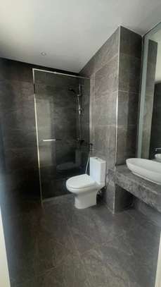 F4 moderne Route king Fahd Almadies image 3