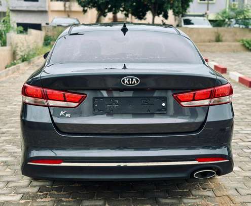 KIA K5 déjà dédouané image 2