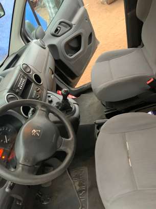 Peugeot Partner 5 places image 9