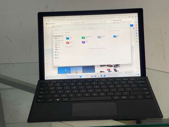 Surface Pro 7+ i.5 avec Stylets et Dock USB-C image 6