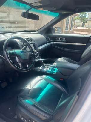 Ford Explorer 2016 image 2