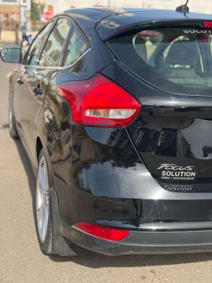 Ford Focus Titanium image 3