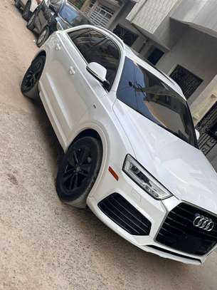 Audi Q3 2018 SLINE image 10