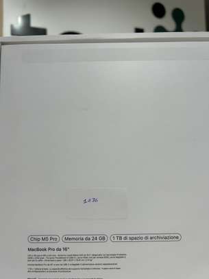 MacBook Pro 2026 16 Pouces - M5 Pro | 24GB RAM | 1 Téra image 3