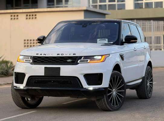 Range Rover image 2