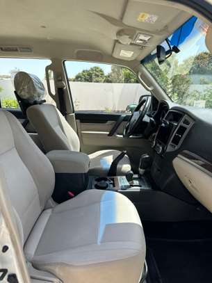 Mitsubishi Pajero 2016 image 4