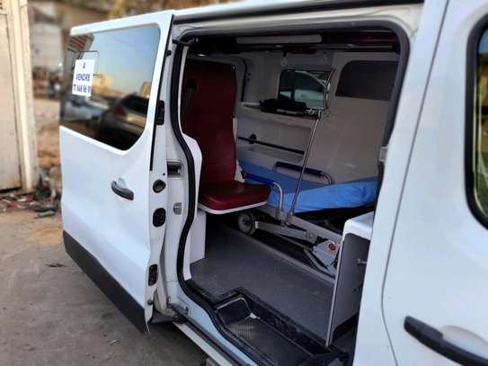 Renault trafic 2016 image 10
