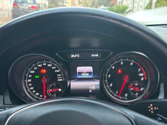 Mercedes GLA 250 image 12