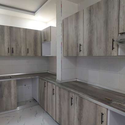 APPT F4 A LOUER NGOR ALMADIES image 2