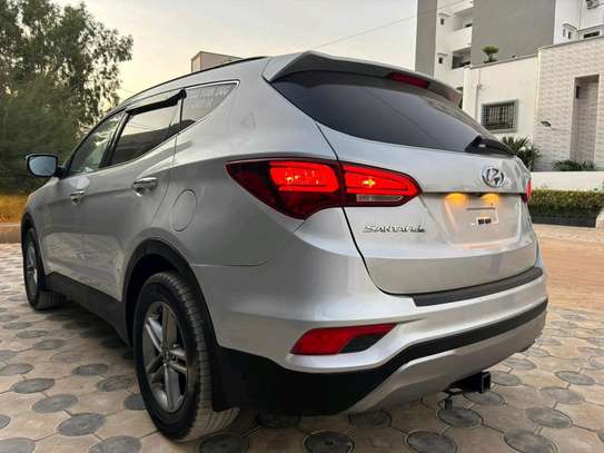 Hyundai Santafe 2018 image 10