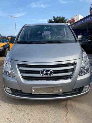 Hyundai starex 2017 image 2